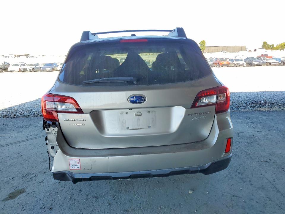 2015 Subaru Outback მანქანა იყიდება აუქციონზე, vin: 4S4BSACC5F3335126, აუქციონის ნომერი: 60487306