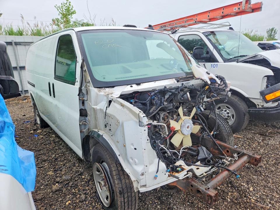 63678386 :رقم المزاد ، 1GCWGAFPXJ1319823 vin ، 2018 Chevrolet Express G2500 مزاد بيع