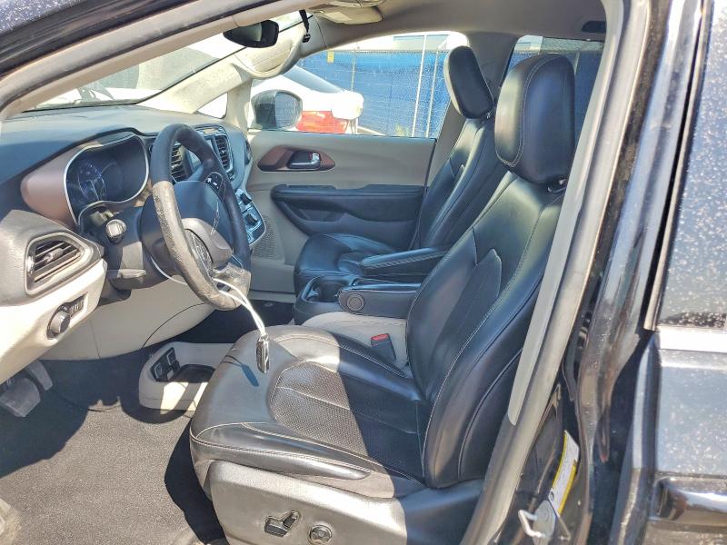 60208746 :رقم المزاد ، 2C4RC1DGXLR266017 vin ، 2020 Chrysler Voyager مزاد بيع