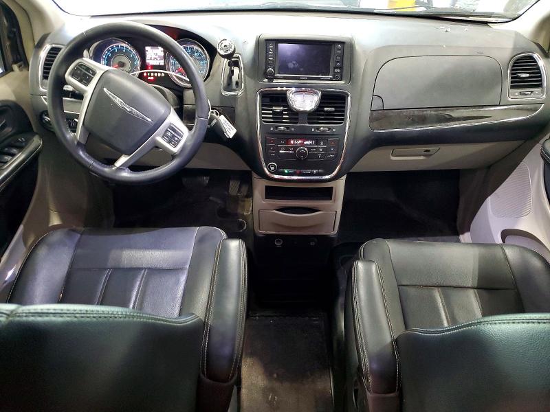 2015 Chrysler Town & Country მანქანა იყიდება აუქციონზე, vin: 2C4RC1BGXFR751717, აუქციონის ნომერი: 61068816
