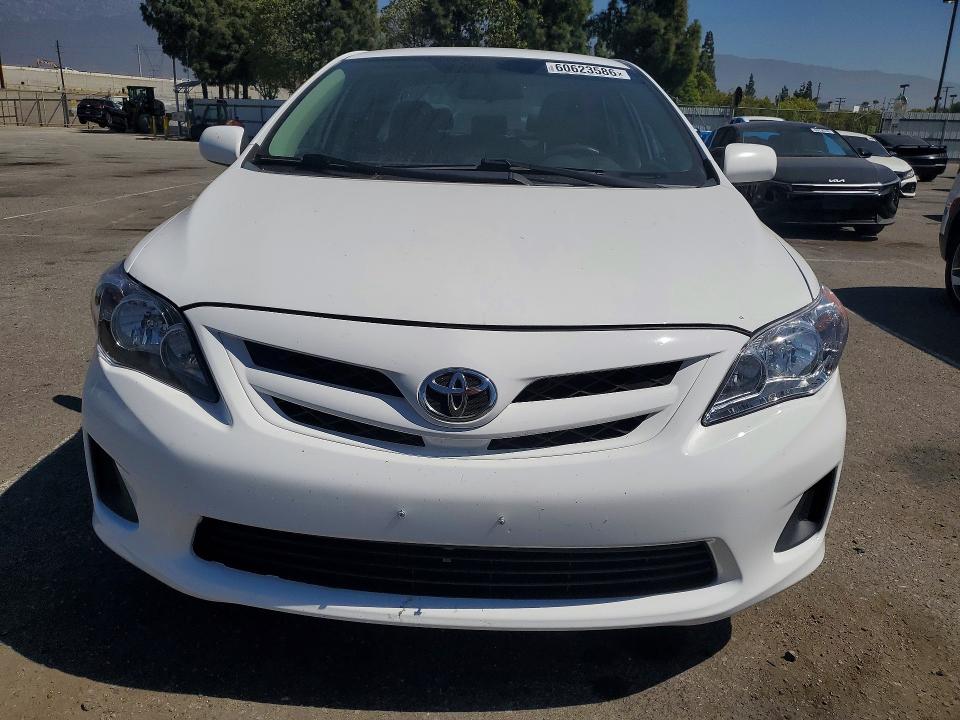 60623586 :رقم المزاد ، 2T1BU4EE8CC765234 vin ، 2012 Toyota Corolla مزاد بيع