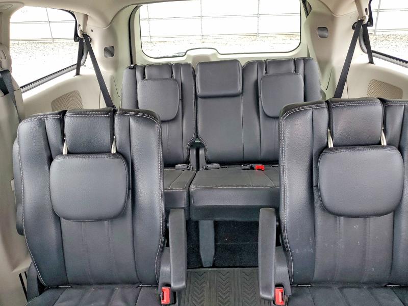 61719596 :رقم المزاد ، 2C4RC1BG5DR747636 vin ، 2013 Chrysler Town & Country مزاد بيع