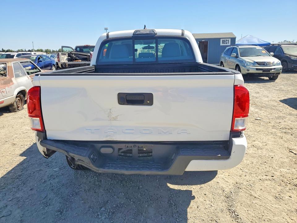 Aukcja sprzedaży 2016 Toyota Tacoma, vin: 5TFAX5GN1GX063270, numer aukcji: 61018616