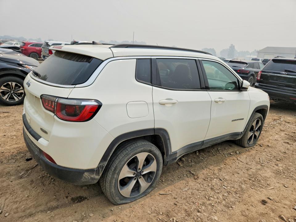 2018 Jeep Compass მანქანა იყიდება აუქციონზე, vin: 3C4NJDBB1JT113601, აუქციონის ნომერი: 61175036