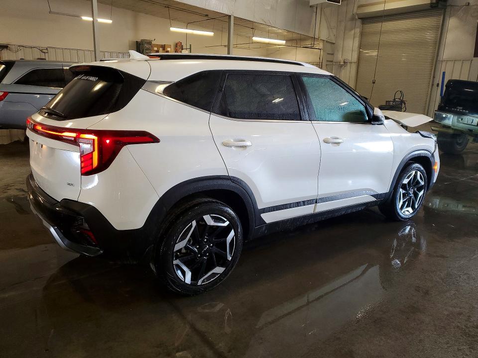 Продажа на аукционе авто 2025 Kia Seltos, vin: KNDETCA7XS7775989, номер лота: 62857696