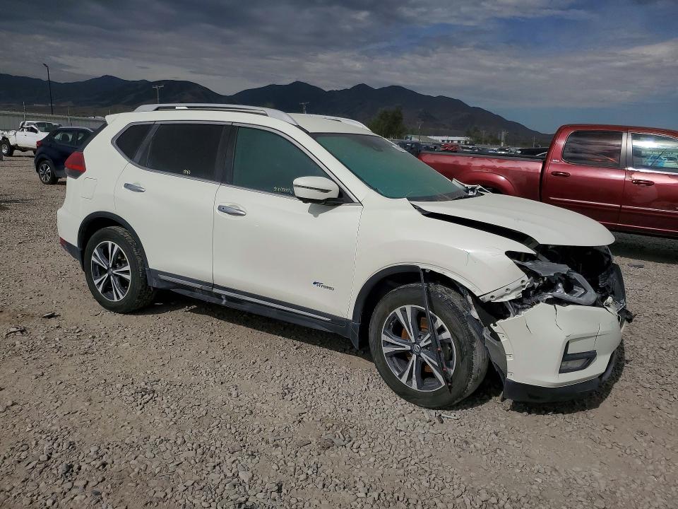 2017 Nissan Rogue Hybrid მანქანა იყიდება აუქციონზე, vin: 5N1ET2MV2HC786677, აუქციონის ნომერი: 61233936