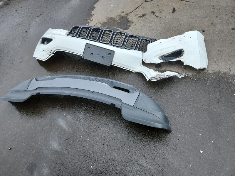 Продажа на аукционе авто 2021 Jeep Grand Cherokee, vin: 1C4RJFLG4MC823762, номер лота: 61844836