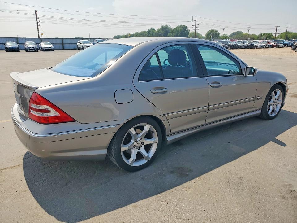 62576276 :رقم المزاد ، WDBRF52H17F919291 vin ، 2007 Mercedes-benz C مزاد بيع