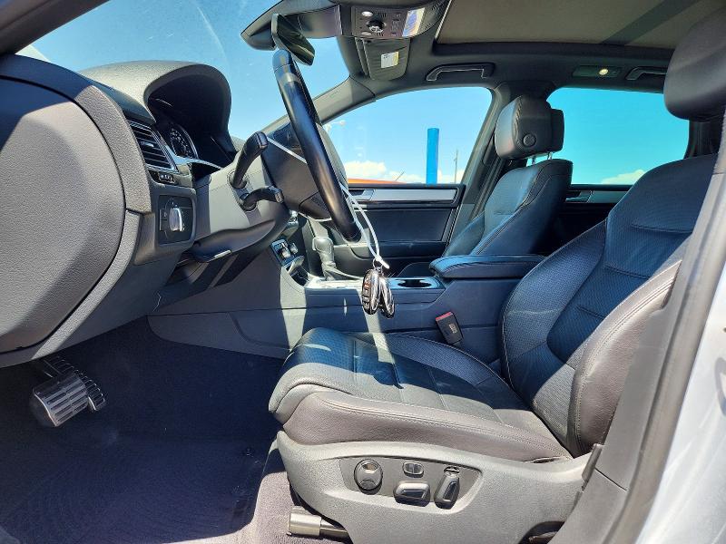 Продаж на аукціоні авто 2017 Volkswagen Touareg, vin: WVGRF7BP5HD004411, номер лоту: 61167136