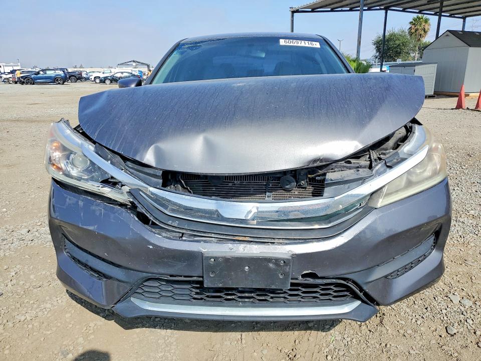 Продаж на аукціоні авто 2017 Honda Accord, vin: 1HGCR2F33HA185085, номер лоту: 60697116