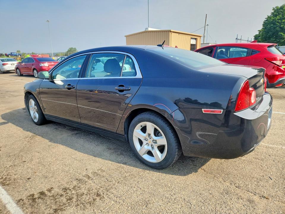 61046116 :رقم المزاد ، 1G1ZB5EBXAF245811 vin ، 2010 Chevrolet Malibu مزاد بيع