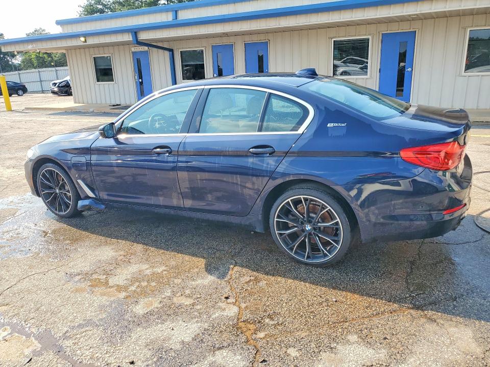 61605536 :رقم المزاد ، WBAJB1C5XKB375586 vin ، 2019 Bmw 530xe مزاد بيع