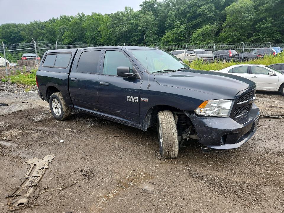 59720516 :رقم المزاد ، 3C6RR7KT1GG348951 vin ، 2019 Ram 1500 مزاد بيع