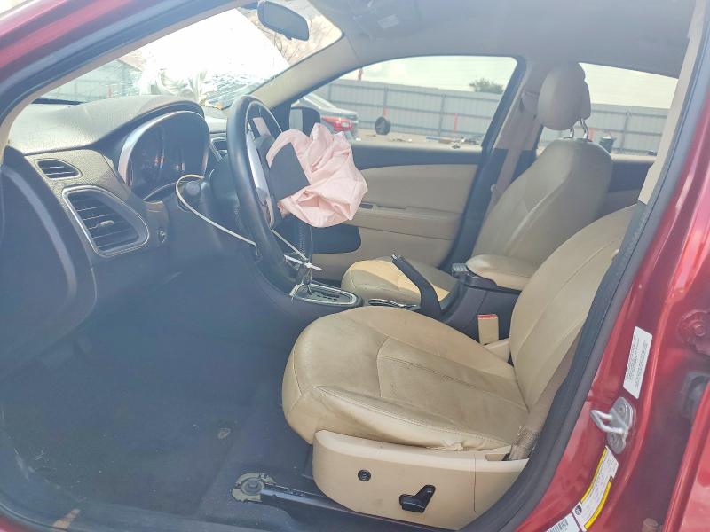 2011 Chrysler 200 მანქანა იყიდება აუქციონზე, vin: 1C3BC1FB2BN512755, აუქციონის ნომერი: 61193526