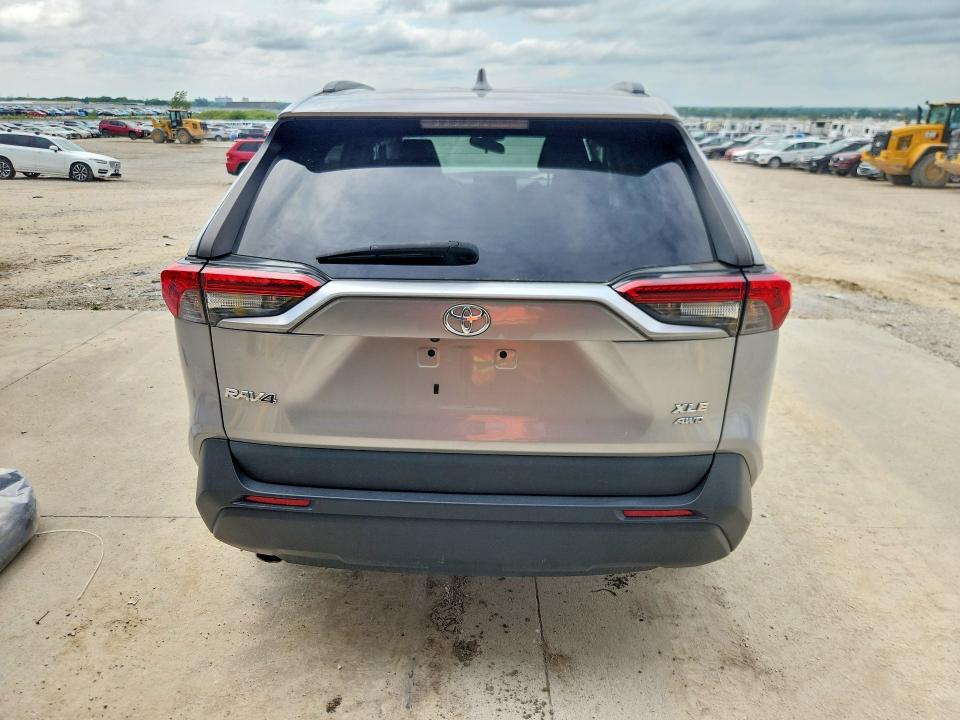 Продажа на аукционе авто 2019 Toyota Rav4, vin: 2T3P1RFV3KW077849, номер лота: 63029816