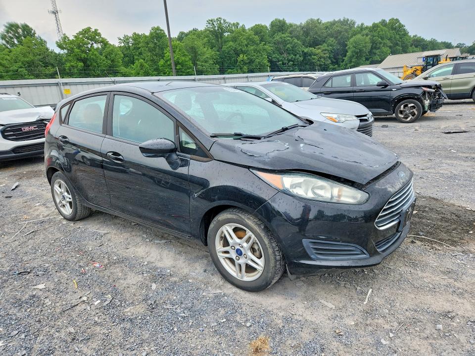 2018 Ford Fiesta მანქანა იყიდება აუქციონზე, vin: 3FADP4EJ6JM101182, აუქციონის ნომერი: 61844276