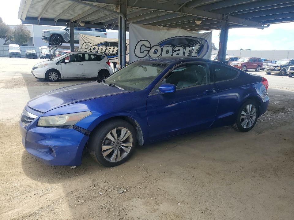 Продажа на аукционе авто 2011 Honda Accord, vin: 1HGCS1B80BA001096, номер лота: 62450786