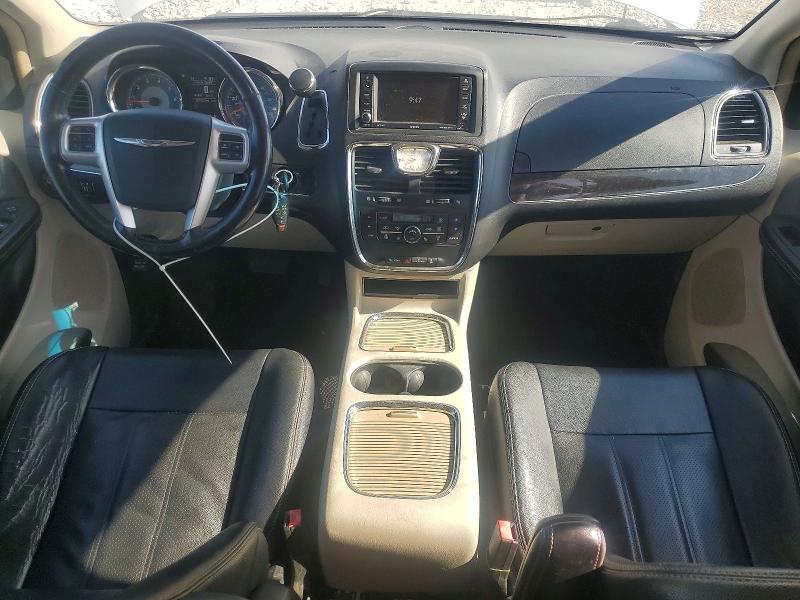 59260676 :رقم المزاد ، 2C4RC1CG4FR519905 vin ، 2015 Chrysler Town & Country مزاد بيع