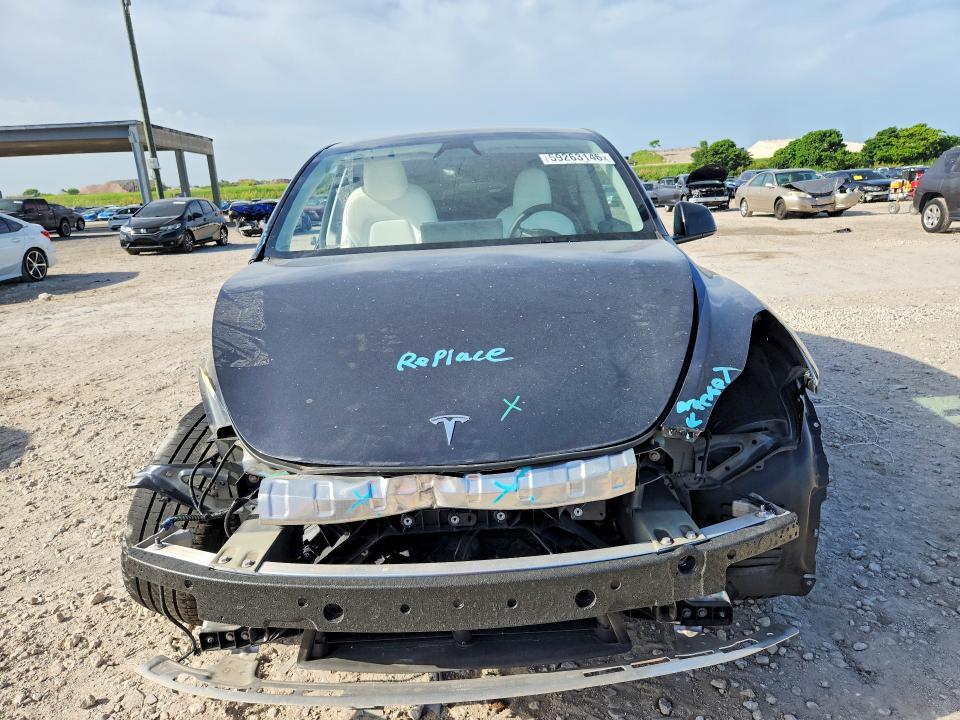 2024 Tesla Model Y მანქანა იყიდება აუქციონზე, vin: 7SAYGDED1RF009051, აუქციონის ნომერი: 59263146