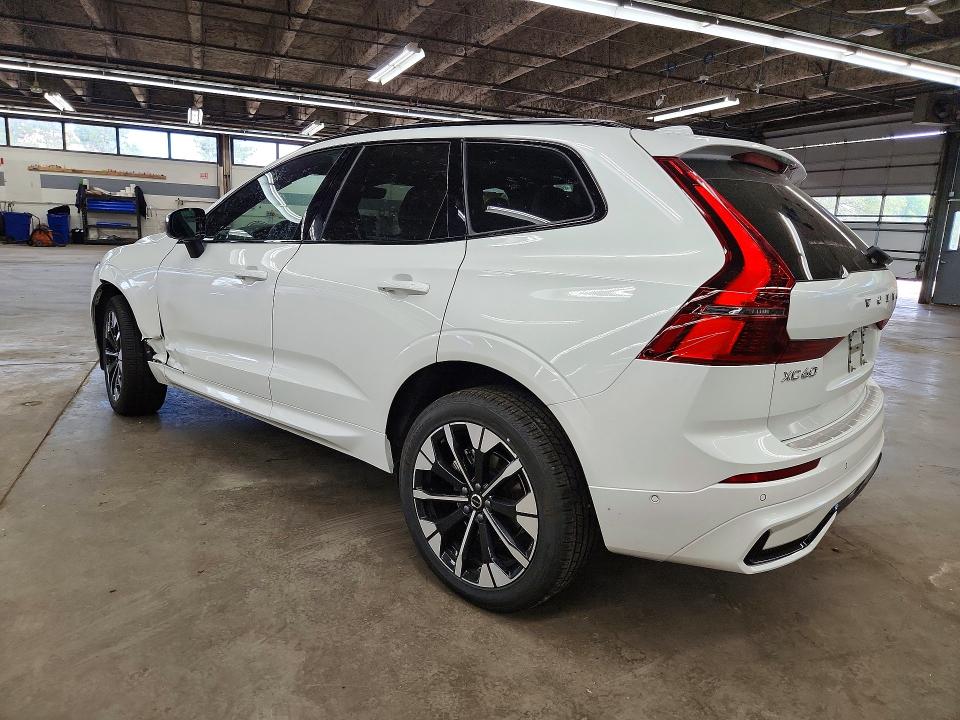 Продаж на аукціоні авто 2026 Volvo Xc60, vin: YV4M12RC7T1464535, номер лоту: 59358956