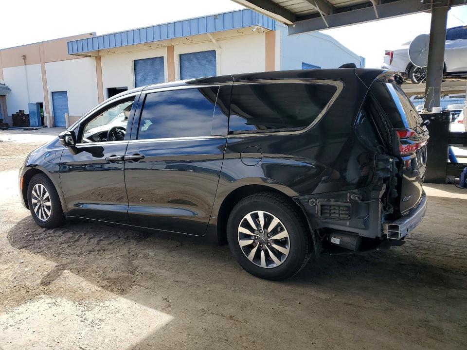 62724966 :رقم المزاد ، 2C4RC1L75PR626611 vin ، 2023 Chrysler Pacifica مزاد بيع