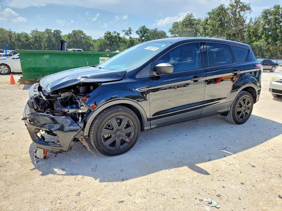61925216 :رقم المزاد ، 1FMCU0F70JUA07168 vin ، 2018 Ford Escape مزاد بيع