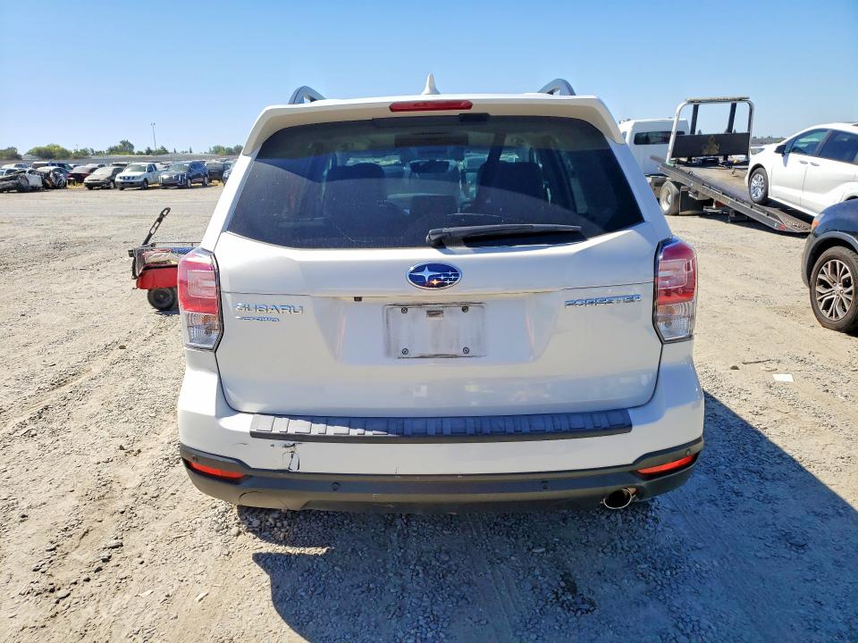 Продажа на аукционе авто 2018 Subaru Forester, vin: JF2SJARC2JH583121, номер лота: 61965966