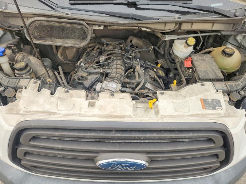 60019246 :رقم المزاد ، 1FTYR2YG5JKA15606 vin ، 2018 Ford Transit مزاد بيع