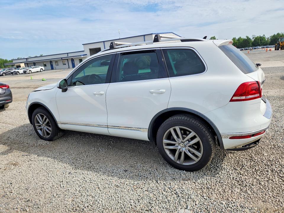 2016 Volkswagen Touareg მანქანა იყიდება აუქციონზე, vin: WVGEF9BP4GD012458, აუქციონის ნომერი: 62040436