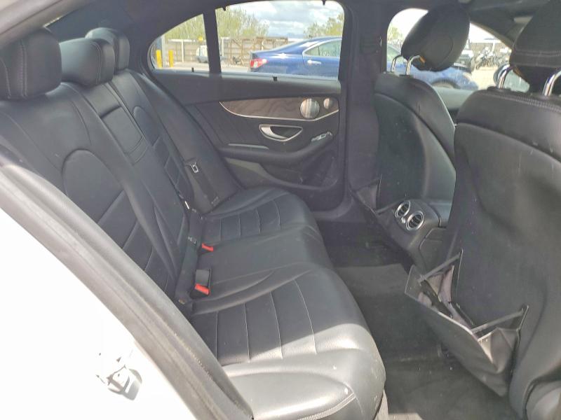 Продажа на аукционе авто 2015 Mercedes-benz C, vin: 55SWF6GB8FU023263, номер лота: 61147176