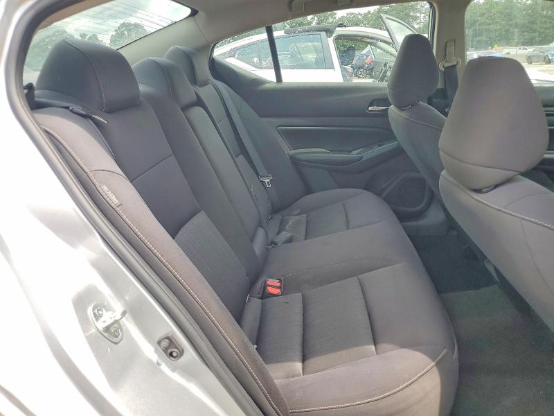 60117046 :رقم المزاد ، 1N4BL4BV5NN319961 vin ، 2022 Nissan Altima مزاد بيع