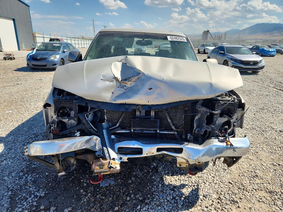 62482526 :رقم المزاد ، 2GTEC13T141322455 vin ، 2004 Gmc New Sierra مزاد بيع