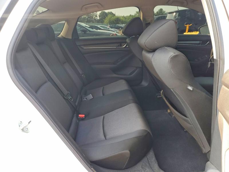 62703736 :رقم المزاد ، 1HGCV1F14MA039891 vin ، 2021 Honda Accord مزاد بيع