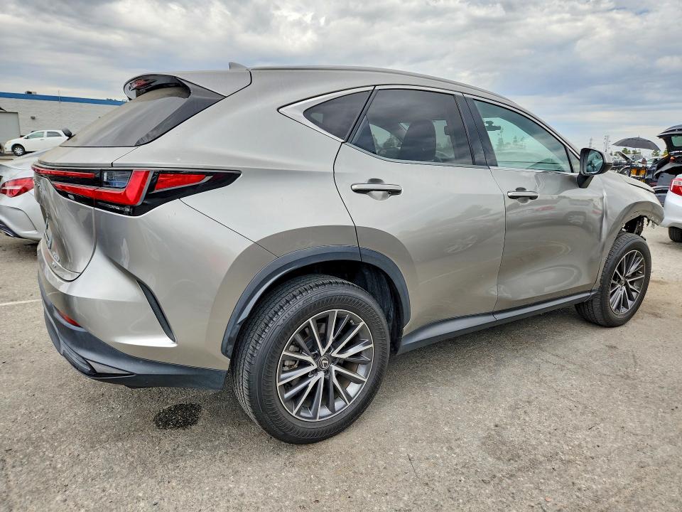 61795286 :رقم المزاد ، JTJAGCEZ7N5001615 vin ، 2022 Lexus Nx مزاد بيع