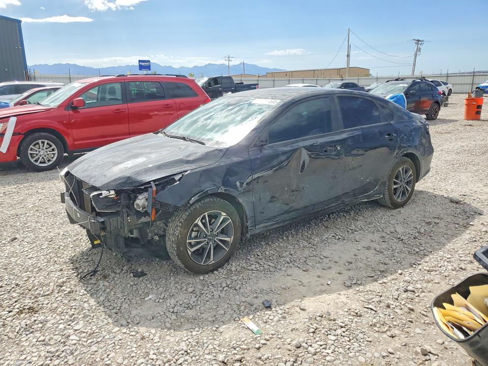 2024 Kia Forte მანქანა იყიდება აუქციონზე, vin: 3KPF24AD3RE769352, აუქციონის ნომერი: 85986895
