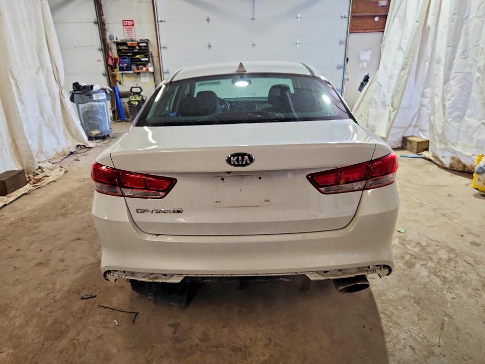 Продажа на аукционе авто 2016 Kia Optima, vin: 5XXGT4L33GG038348, номер лота: 63051716