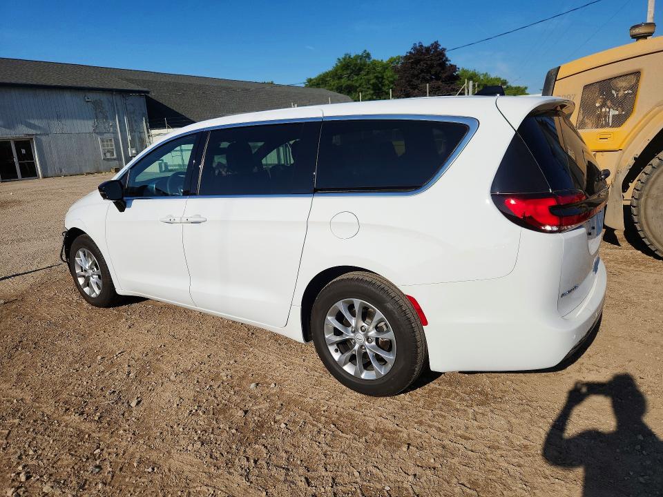 60640376 :رقم المزاد ، 2C4RC1GG5TR207047 vin ، 2026 Chrysler Pacifica مزاد بيع