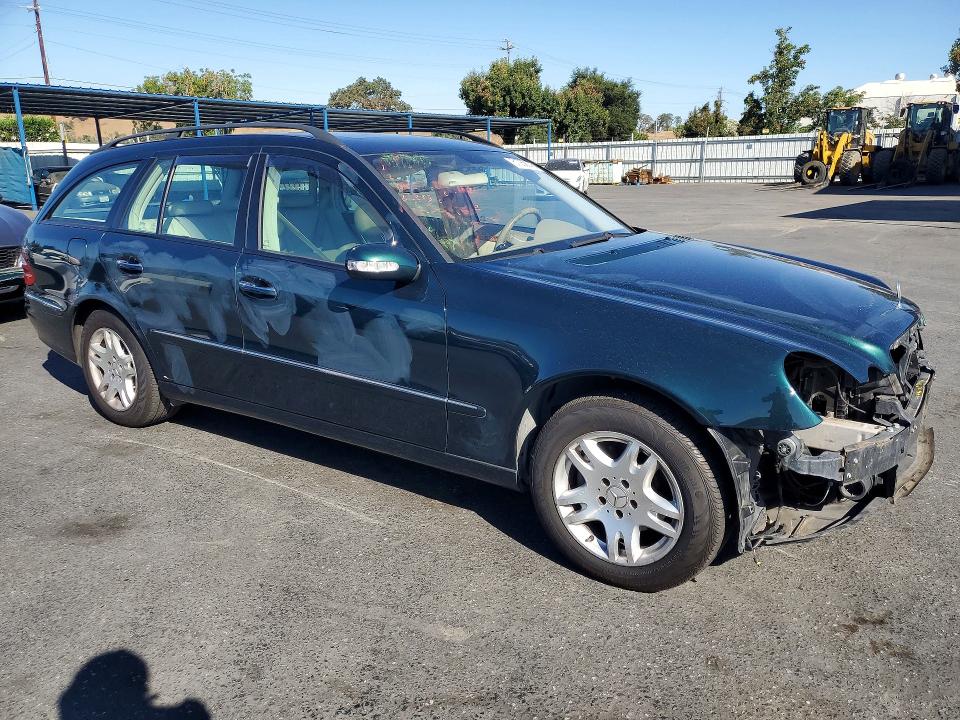61059076 :رقم المزاد ، WDBUH65J04A521054 vin ، 2004 Mercedes-benz E مزاد بيع