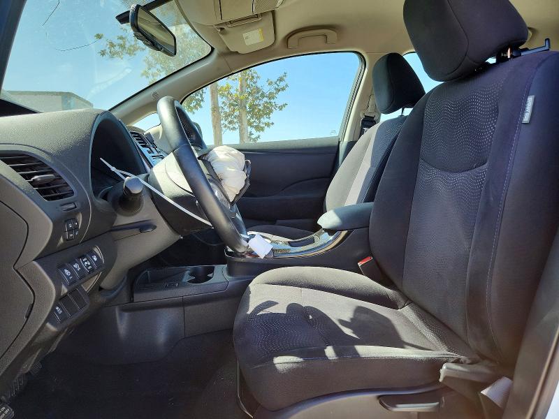 59676676 :رقم المزاد ، 1N4AZ0CP8FC304614 vin ، 2015 Nissan Leaf مزاد بيع