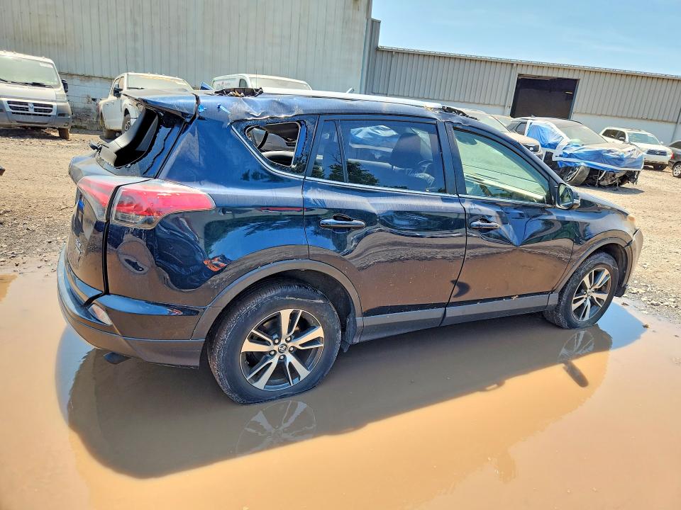 2018 Toyota Rav4 მანქანა იყიდება აუქციონზე, vin: JTMRFREV7JJ745368, აუქციონის ნომერი: 61965226