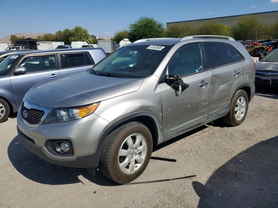 61920506 :رقم المزاد ، 5XYKTDA28DG424016 vin ، 2013 Kia Sorento مزاد بيع