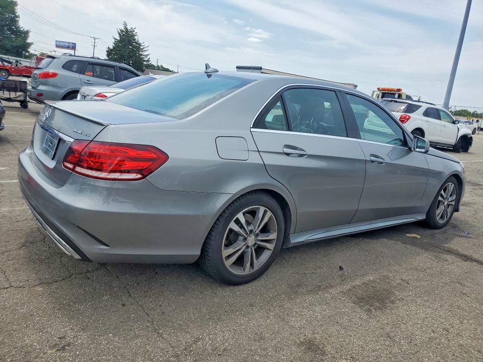 62495916 :رقم المزاد ، WDDHF9HB7EB016578 vin ، 2014 Mercedes-benz E مزاد بيع