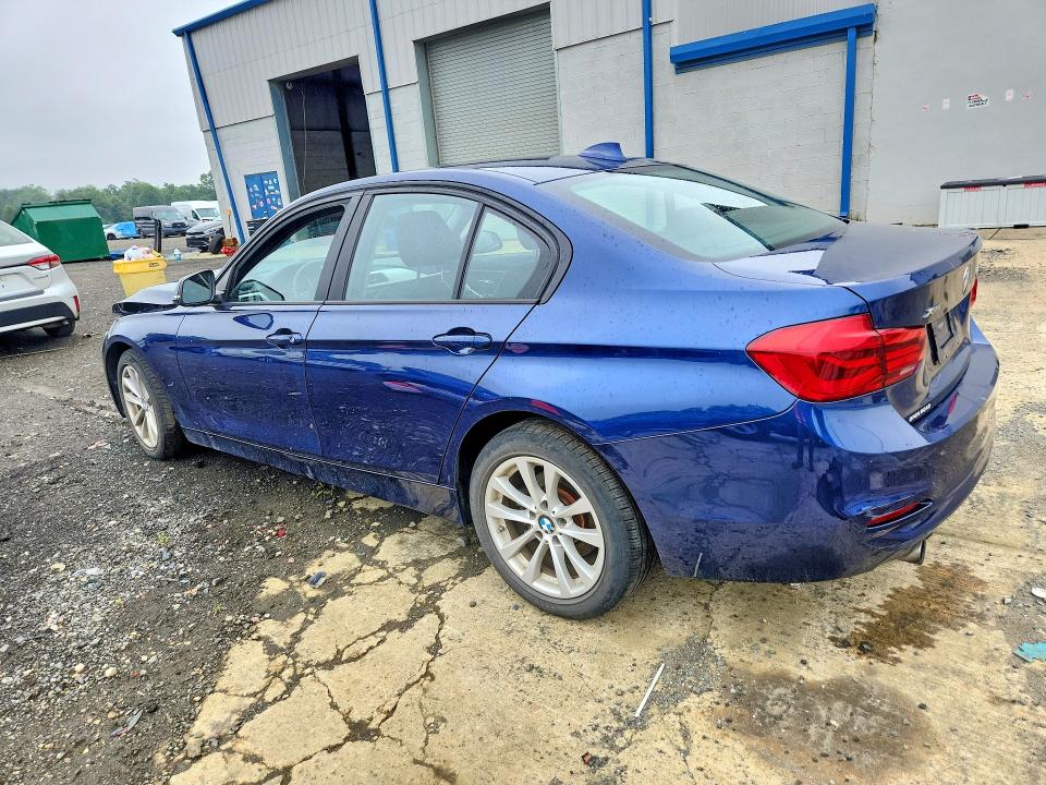 59730076 :رقم المزاد ، WBA8A3C54JA505962 vin ، 2018 Bmw 320 مزاد بيع