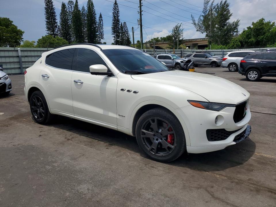62692386 :رقم المزاد ، ZN661YUS0JX284352 vin ، 2018 Maserati Levante مزاد بيع