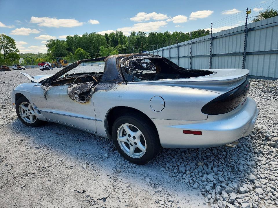 2000 Pontiac Firebird მანქანა იყიდება აუქციონზე, vin: 2G2FS22K3Y2107878, აუქციონის ნომერი: 62226106