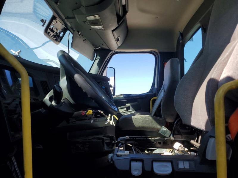2023 Freightliner Cascadia 116 მანქანა იყიდება აუქციონზე, vin: 1FUJHTDV4PLNY5039, აუქციონის ნომერი: 62929086