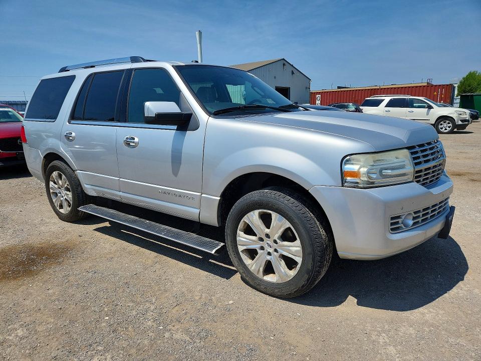 Auction sale of the 2011 Lincoln Navigator, vin: 5LMJJ2J54BEJ08384, lot number: 61582626