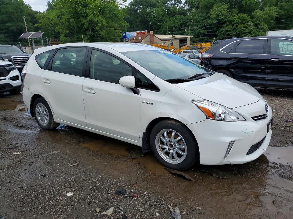 62305556 :رقم المزاد ، JTDZN3EU0C3075371 vin ، 2012 Toyota Prius V مزاد بيع