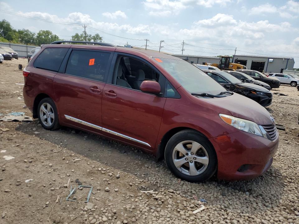 Aukcja sprzedaży 2016 Toyota Sienna, vin: 5TDKK3DCXGS727324, numer aukcji: 61033946
