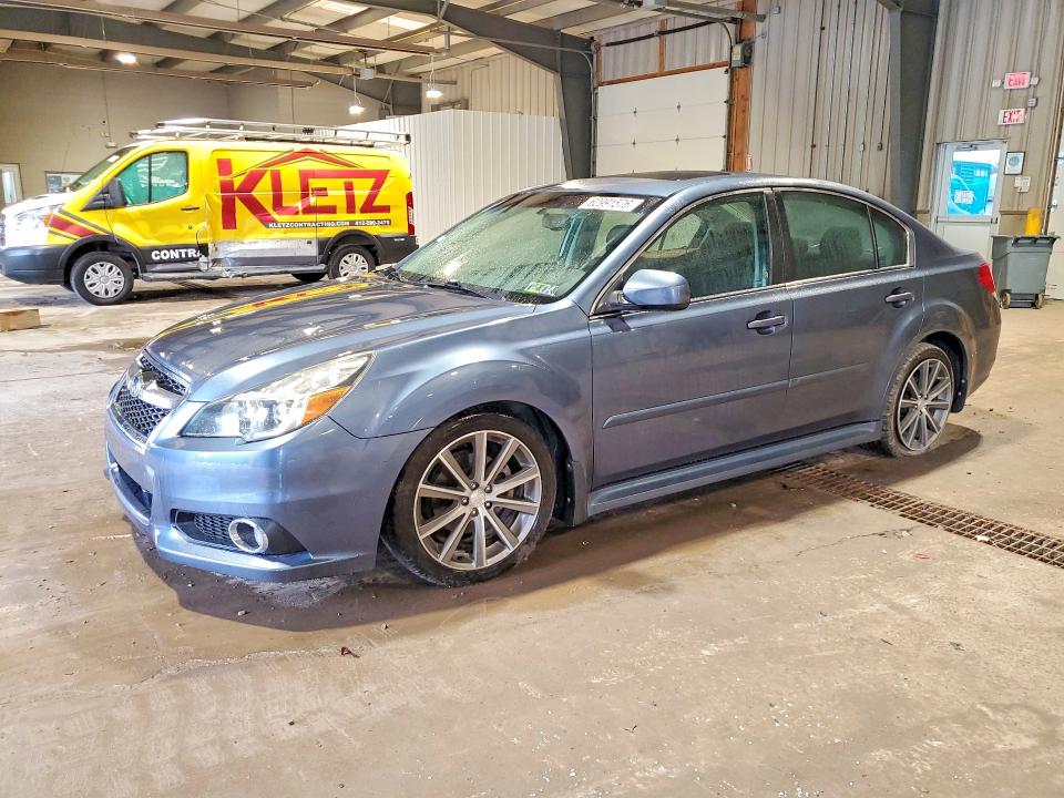 2013 Subaru Legacy მანქანა იყიდება აუქციონზე, vin: 4S3BMBG6XD3031795, აუქციონის ნომერი: 62991576